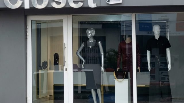 Closet-1.jpg